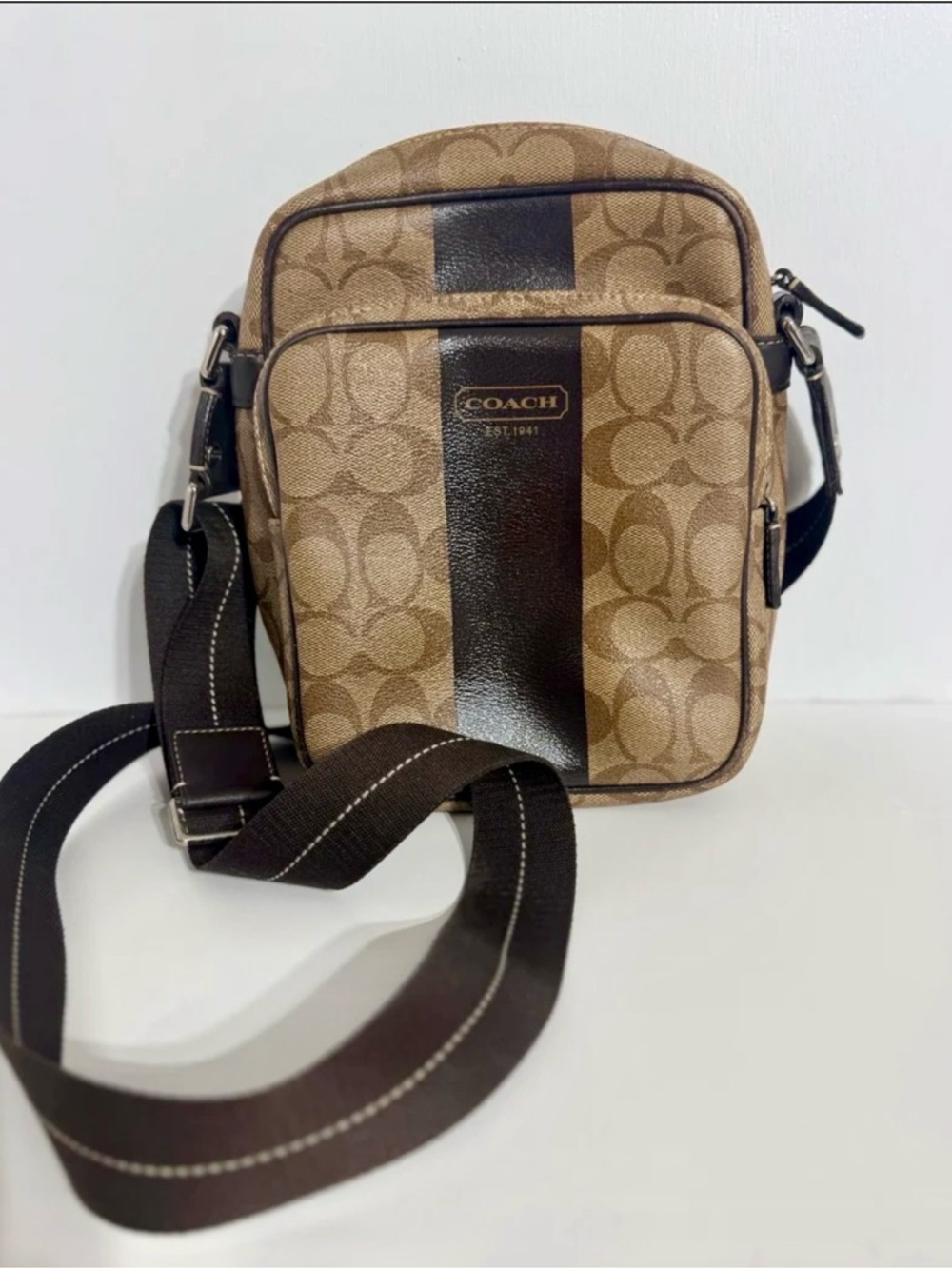 Coach Heritage Stripe Flight Shoulder Bag (Style #F70589). Excellent condition!